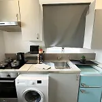 Studio Apartment At Harrow Road London